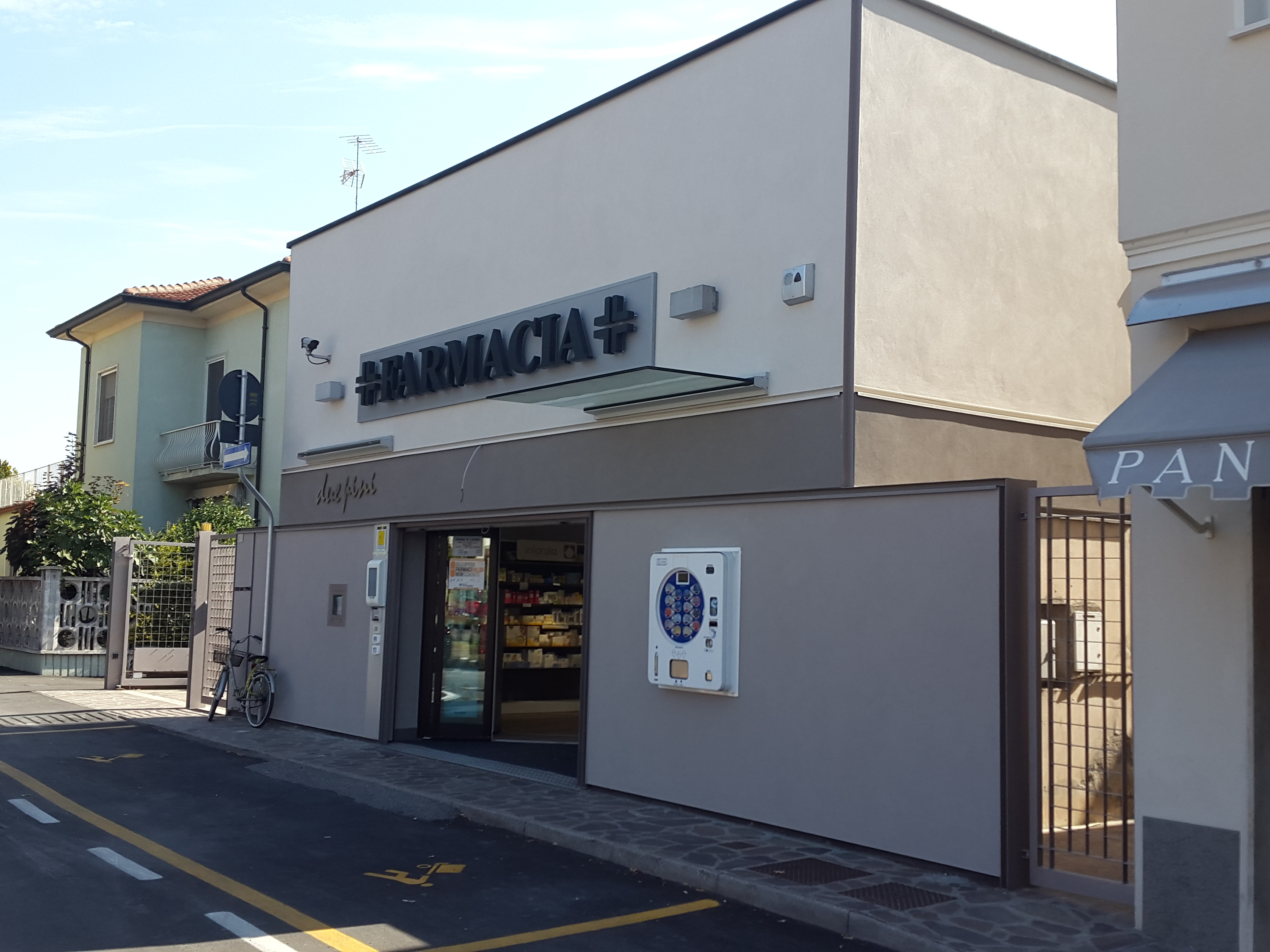Ristrutturazione in corso.